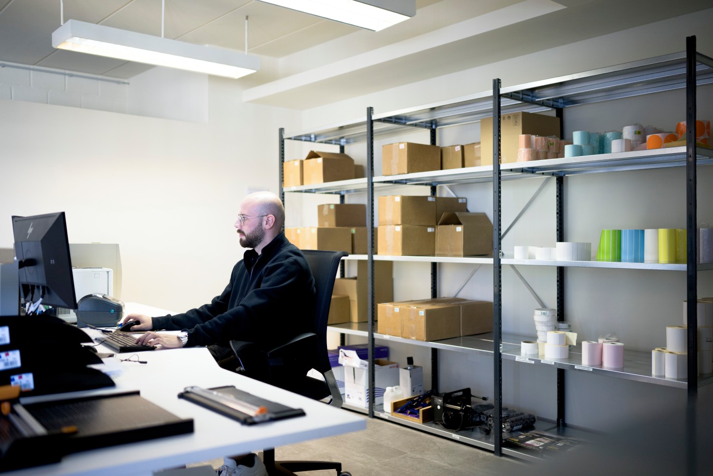 A trusted sample logistics service provider