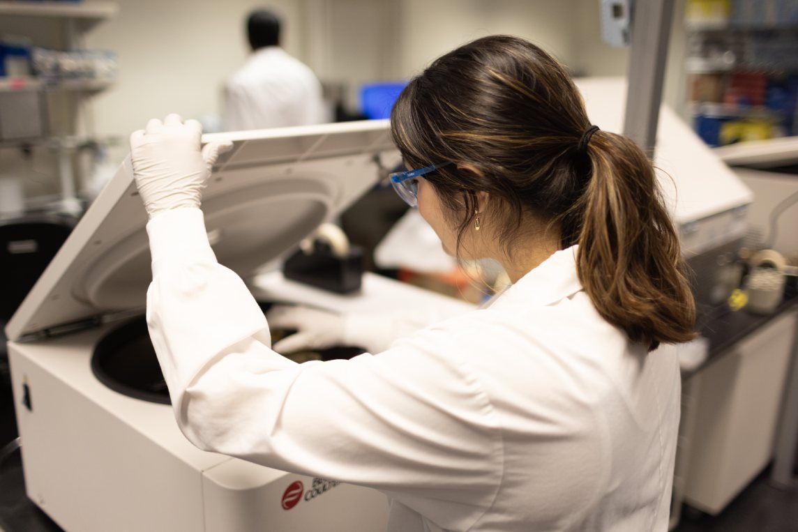 Residual leukocyte enumeration in leukoreduced blood products